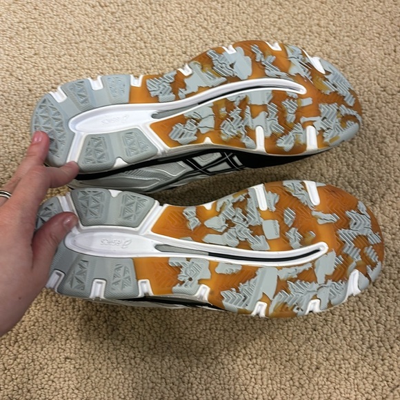 BRAND NEW ASICS Gel volley cross revolution  size 9.5 - Picture 5 of 7